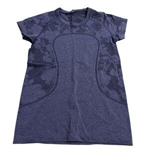 Lululemon Purple Patterned Size 8 Swiftly Tech Short-Sleeve Shirt 2.0 Hip Length